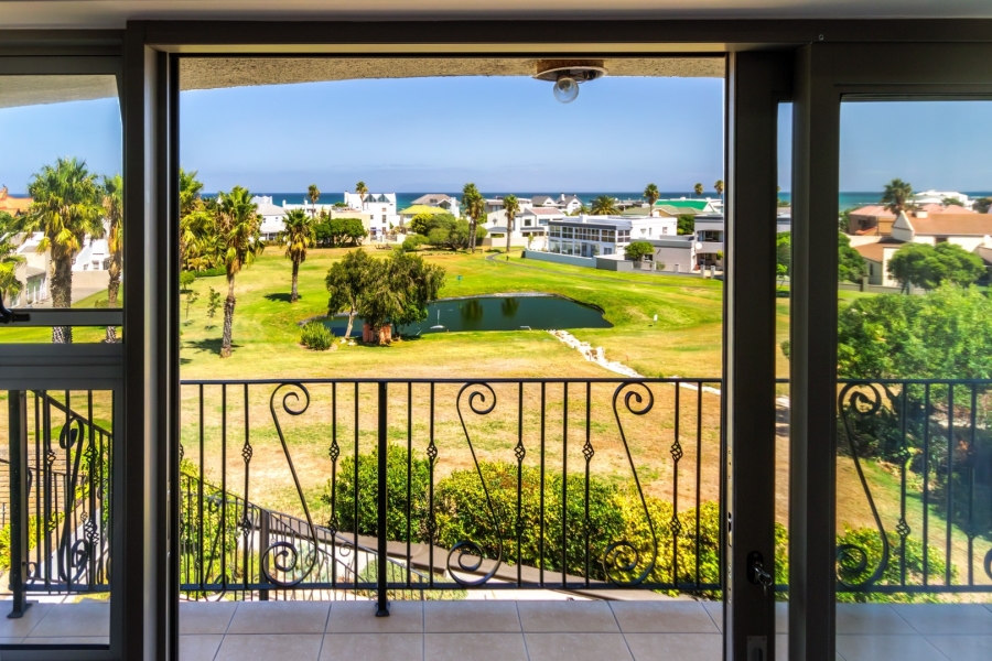 4 Bedroom Property for Sale in Greenways Golf Estate Western Cape